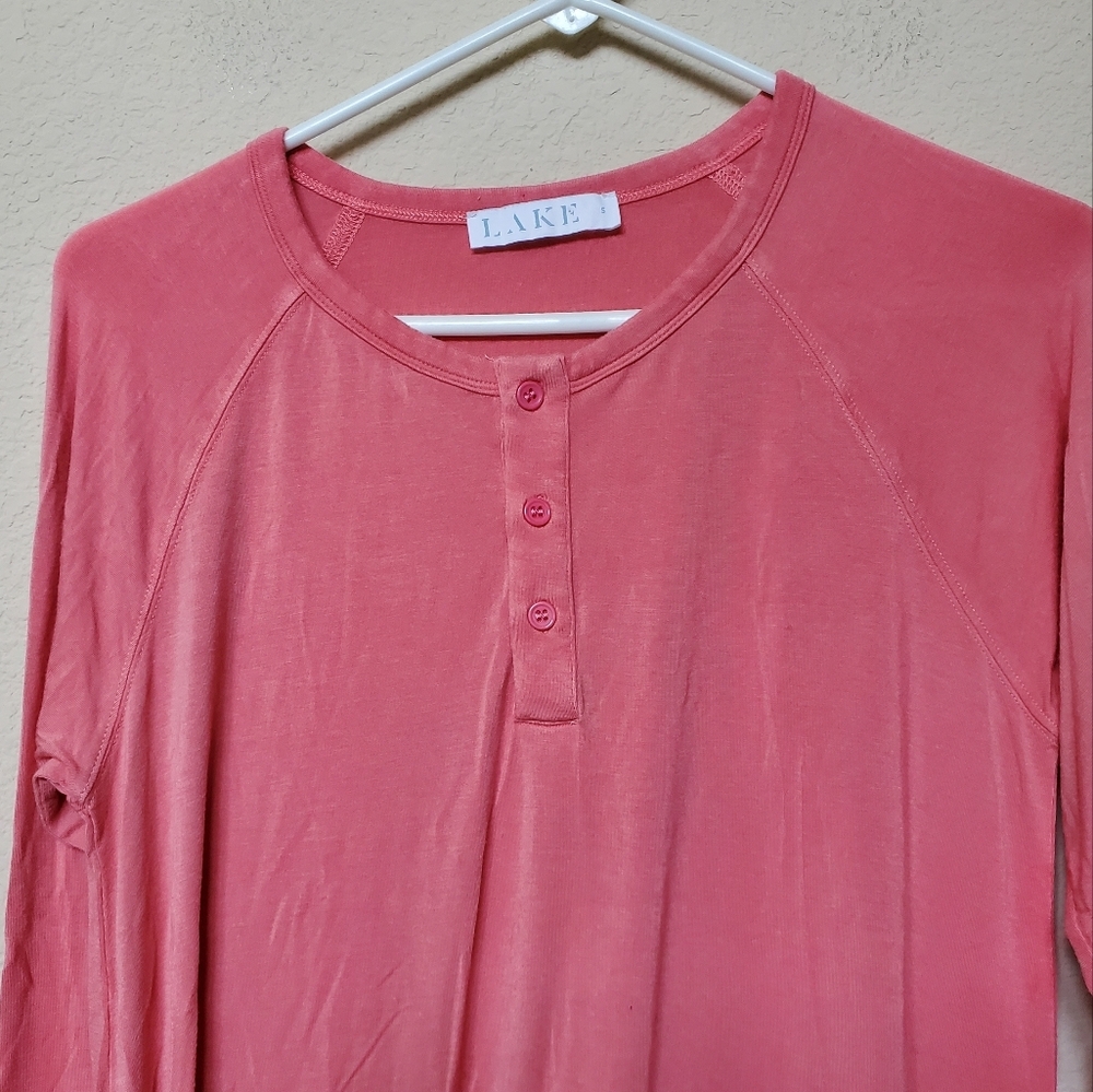 Lake Long Sleeve Henley Style Nightgown.  Size Small